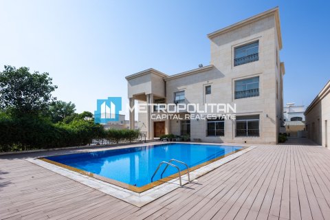 Вилла с 9 спальнями  №120032 2