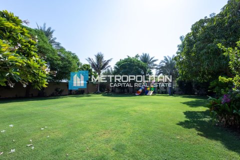 Вилла с 9 спальнями  №120032 25