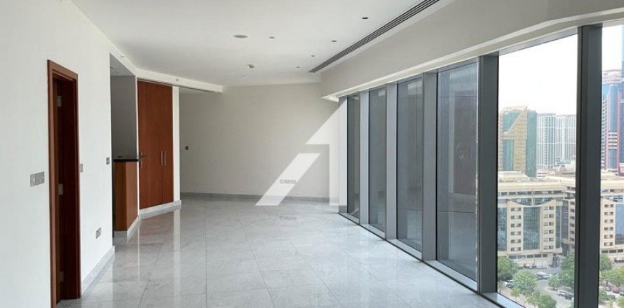 Studio Apartment in Central Park Tower, UAE No. 90919