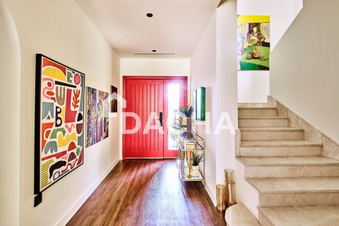 Вилла с 2 спальнями в Jumeirah Village Triangle, ОАЭ №155333 23