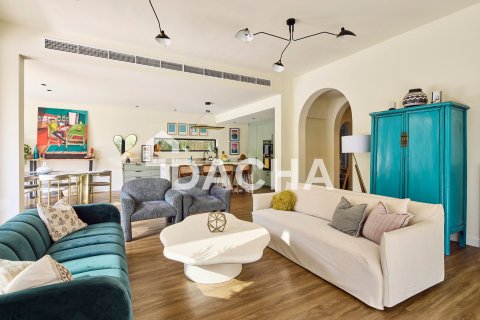 Вилла с 2 спальнями в Jumeirah Village Triangle, ОАЭ №155333 31