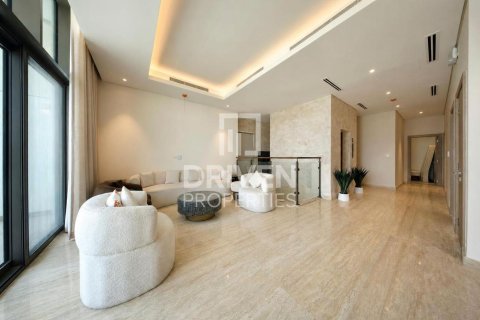 4 bedrooms Villa in District One, UAE No. 204103 7