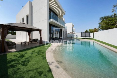 4 bedrooms Villa in District One, UAE No. 204103 28