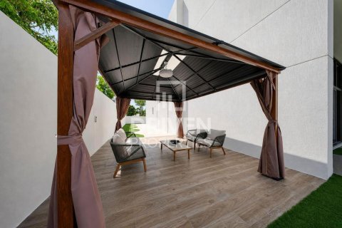 4 bedrooms Villa in District One, UAE No. 204103 27