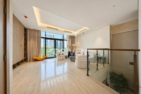 4 bedrooms Villa in District One, UAE No. 204103 6