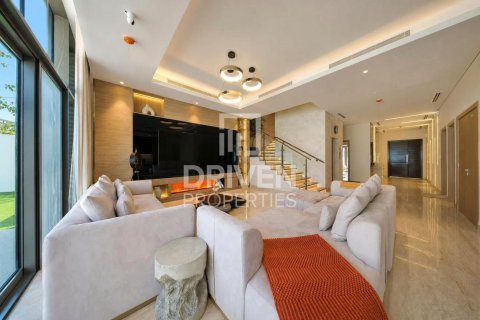 4 bedrooms Villa in District One, UAE No. 204103 3