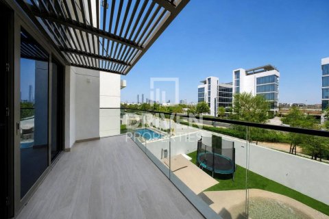 4 bedrooms Villa in District One, UAE No. 204103 26