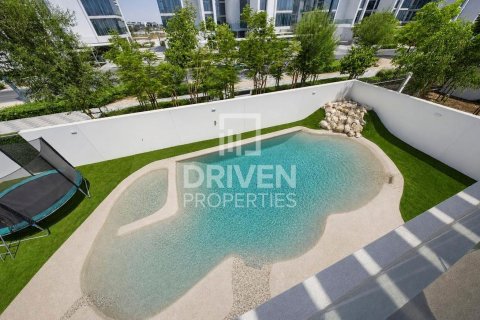 4 bedrooms Villa in District One, UAE No. 204103 24