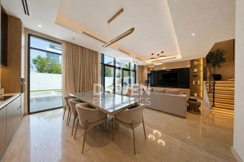 4 bedrooms Villa in District One, UAE No. 204103