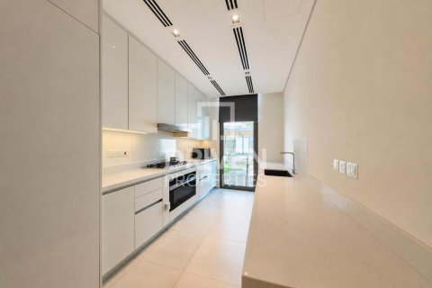 4 bedrooms Villa in District One, UAE No. 204103 19