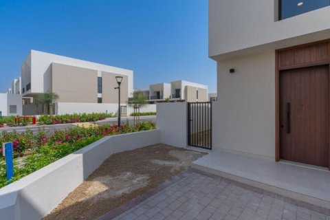 4 bedrooms Villa in Town Square, UAE No. 152485 19