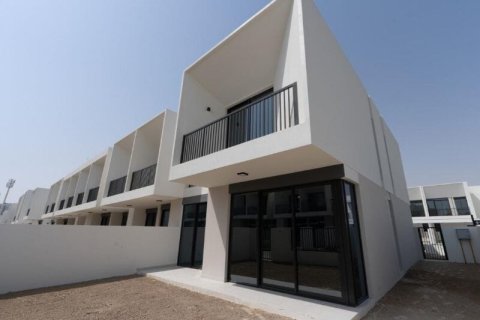 4 bedrooms Villa in Town Square, UAE No. 152485 5