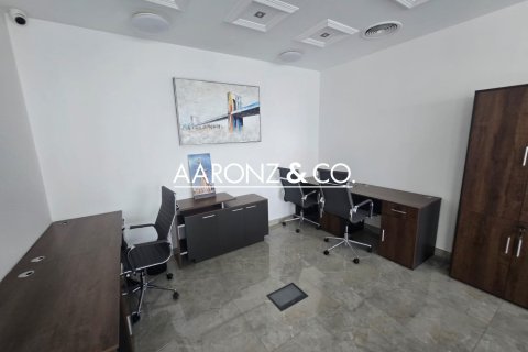 102m² Office in Business Bay, UAE No. 137650 13