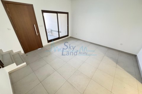 Villa de 5 dormitorios en Jumeirah, UAE No. 142047 10