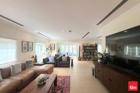 Villa de 4 dormitorios No. 126717 6