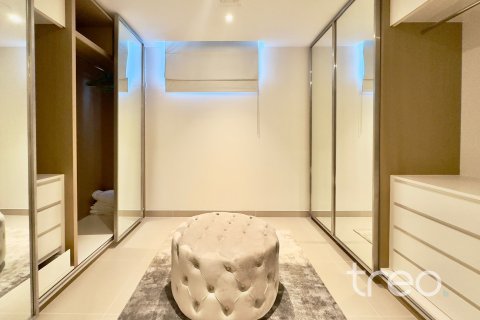 4 bedrooms Apartment in 5242, UAE No. 206082 19