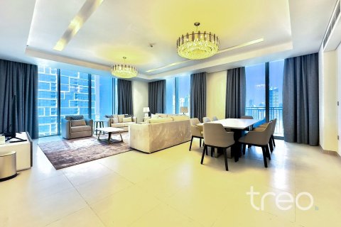 4 bedrooms Apartment in 5242, UAE No. 206082 2