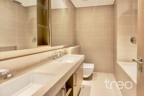 4 bedrooms Apartment in 5242, UAE No. 206082 16