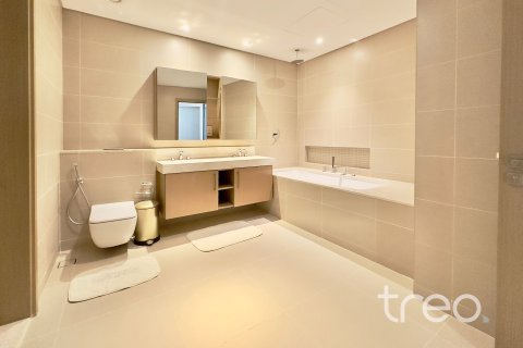 4 bedrooms Apartment in 5242, UAE No. 206082 17