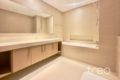4 bedrooms Apartment in 5242, UAE No. 206082 12