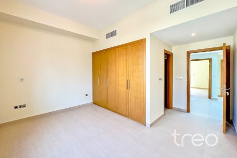 Villa de 4 dormitorios en Legacy, UAE No. 206079 9
