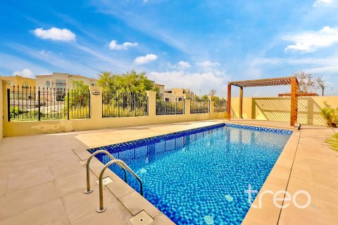 Villa de 4 dormitorios en Legacy, UAE No. 206079 12