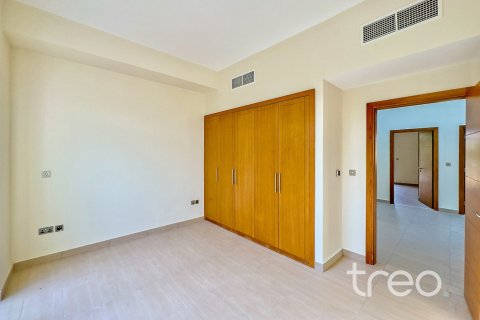Villa de 4 dormitorios en Legacy, UAE No. 206079 10