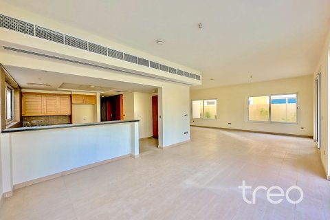 Villa de 4 dormitorios en Legacy, UAE No. 206080 6