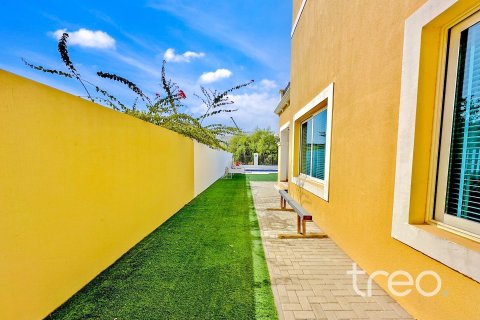 Villa de 4 dormitorios en Legacy, UAE No. 206080 14