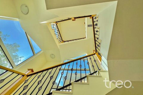 Villa de 4 dormitorios en Legacy, UAE No. 206080 7