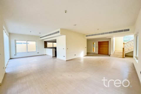 Villa de 4 dormitorios en Legacy, UAE No. 206080 5