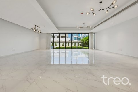 Вилла с 5 спальнями в Jumeirah Park, ОАЭ №206078 8