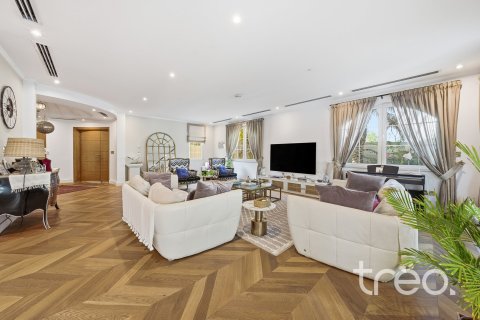 Villa de 5 dormitorios en Legacy, UAE No. 206081 14