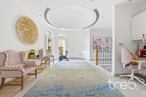 Villa de 5 dormitorios en Legacy, UAE No. 206081 11