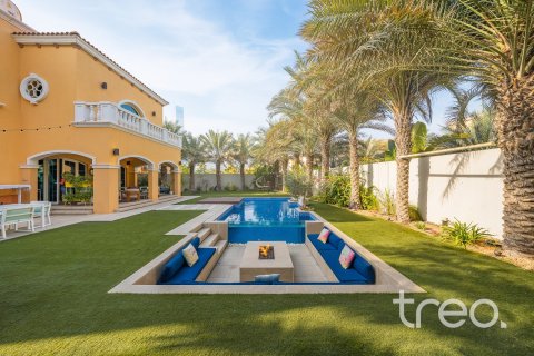 Villa de 5 dormitorios en Legacy, UAE No. 206081 8