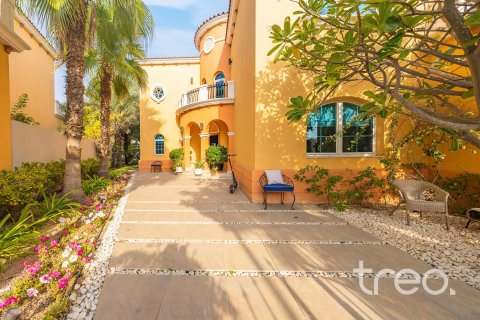 Villa de 5 dormitorios en Legacy, UAE No. 206081 5