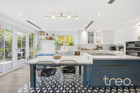 Villa de 5 dormitorios en Legacy, UAE No. 206081 23