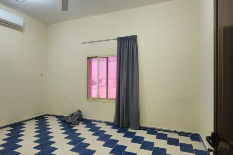 5 bedrooms Villa in Ras Al Khaimah, UAE No. 184009 9