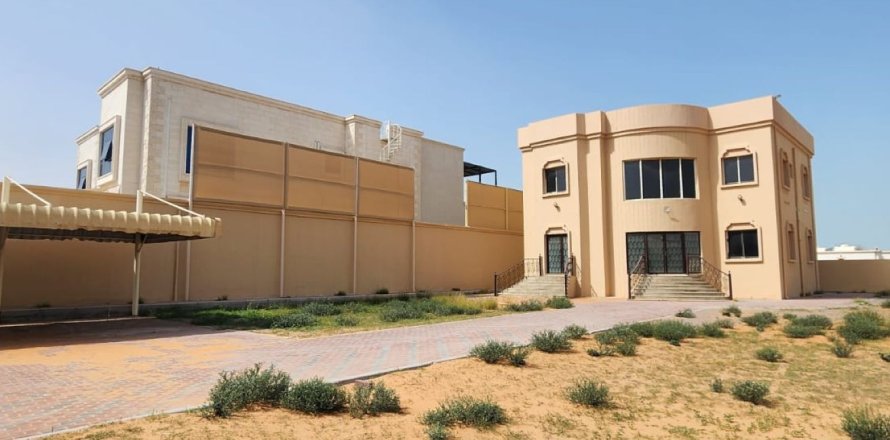 5 bedrooms Villa in Ras Al Khaimah, UAE No. 184009