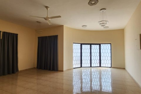 5 bedrooms Villa in Ras Al Khaimah, UAE No. 184009 5