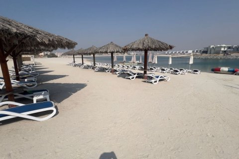 1 bedroom Apartment in Ras Al Khaimah, UAE No. 184010 9