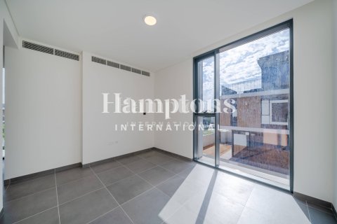 4 غرف نوم فيلا  رقم 127603 2