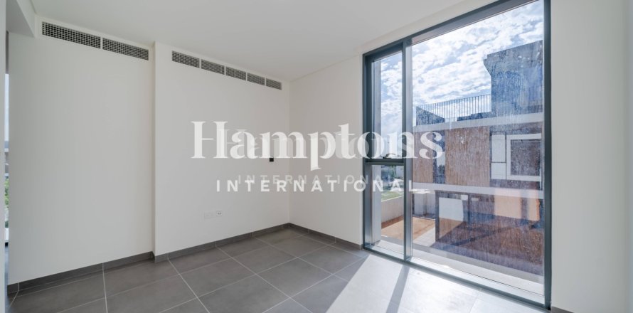 4 غرف نوم فيلا  رقم 127603