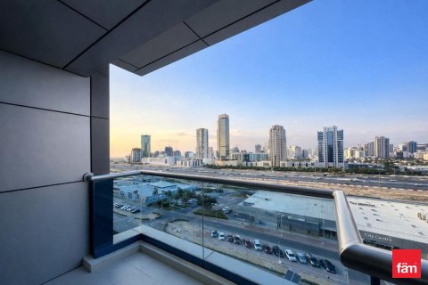Квартира с 2 спальнями в Dubai Sports City, ОАЭ №162645 4