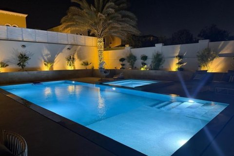 Villa de 3 chambres à Legacy, UAE No. 89391 3