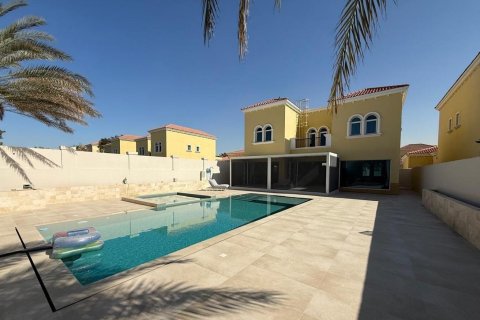 Villa de 3 chambres à Legacy, UAE No. 89391 2