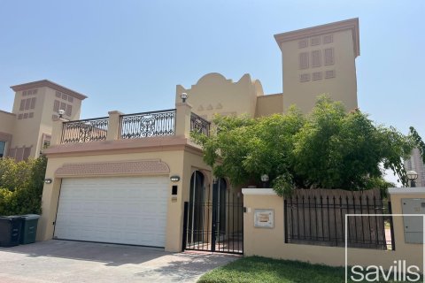 Вилла с 4 спальнями в Jumeirah Village Triangle, ОАЭ №194372 2