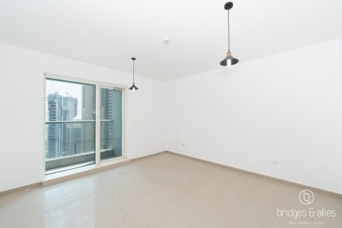 Apartment de 3 dormitorios en Emirates Crown, UAE No. 148222 15