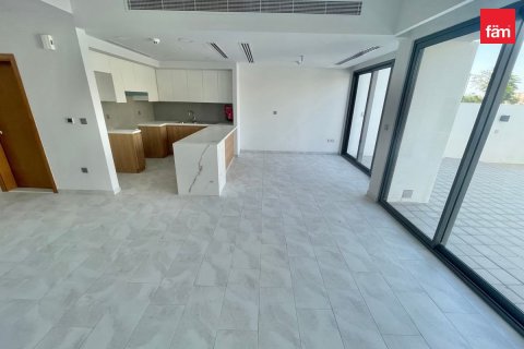 4 bedrooms Townhouse in Dubai, UAE No. 173246 3