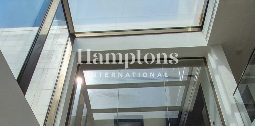 Villa de 5 dormitorios No. 118686